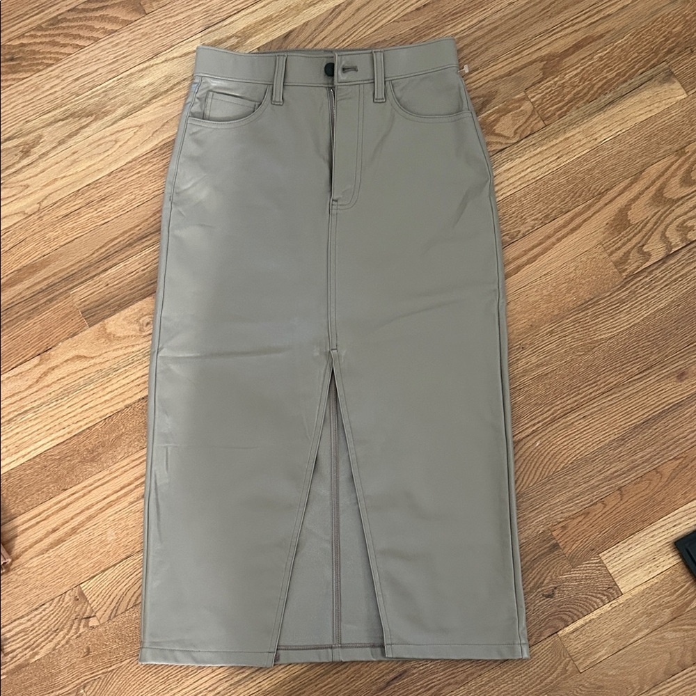 Abercrombie & Fitch Faux Leather Pencil Skirt in Taupe
